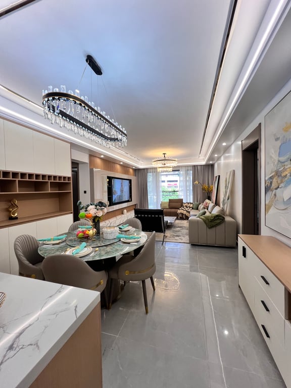LAVINGTON LUXURIOUS THREE BEDROOM APARTMENT FOR SALE