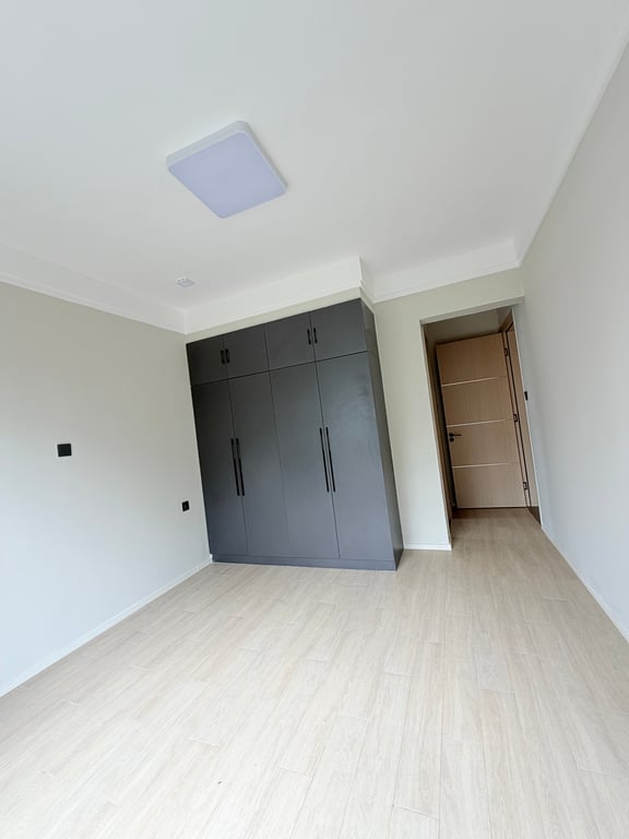 LAVINGTON READY TWO BEDROOM APARTMENT FOR SALE