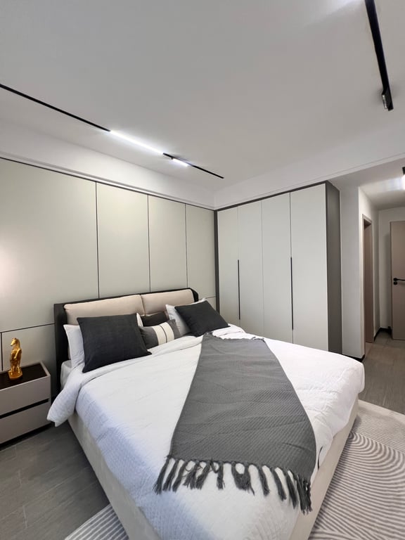 LUXURIOUS THREE BEDROOM APARTMENT FOR SALE