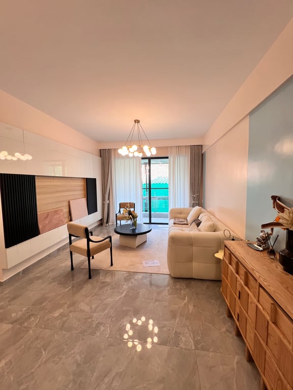 LAVINGTON EXECUTIVE TWO BEDROOM APARTMENT FOR SALE