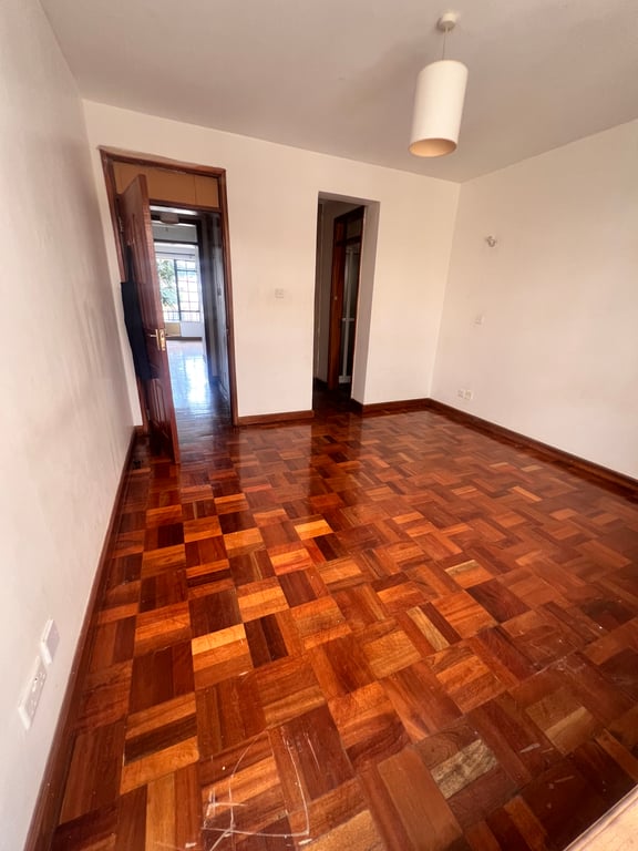 RIVERSIDE DRIVE THREE BEDROOM DUPLEX FOR RENT