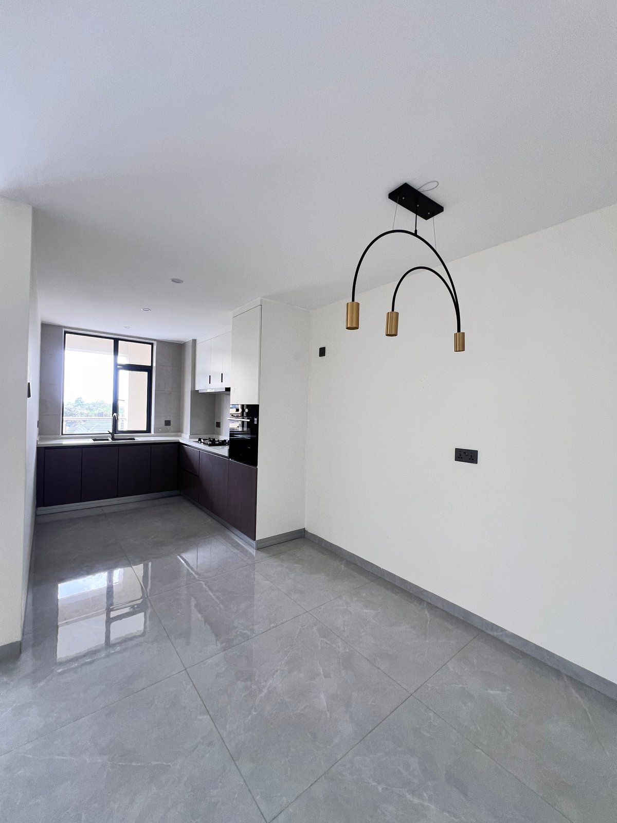 KILIMANI READY TWO BEDROOM APARTMENT FOR SALE