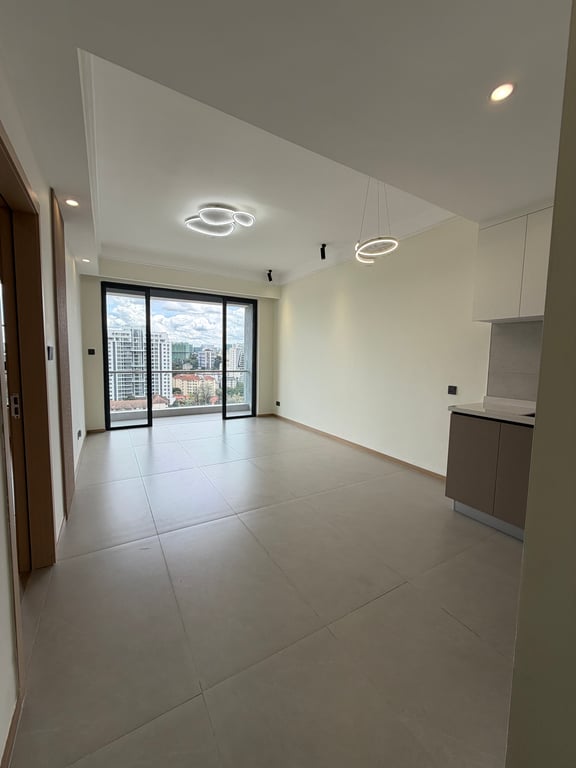 RIVERSIDE DRIVE READY ONE BEDROOM PLUS A STUDYROOM FOR SALE