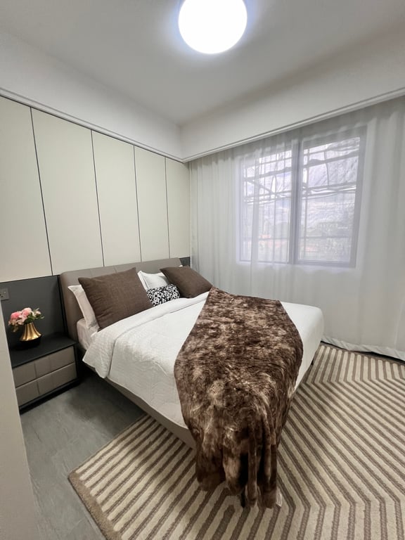 LUXURIOUS THREE BEDROOM APARTMENT FOR SALE