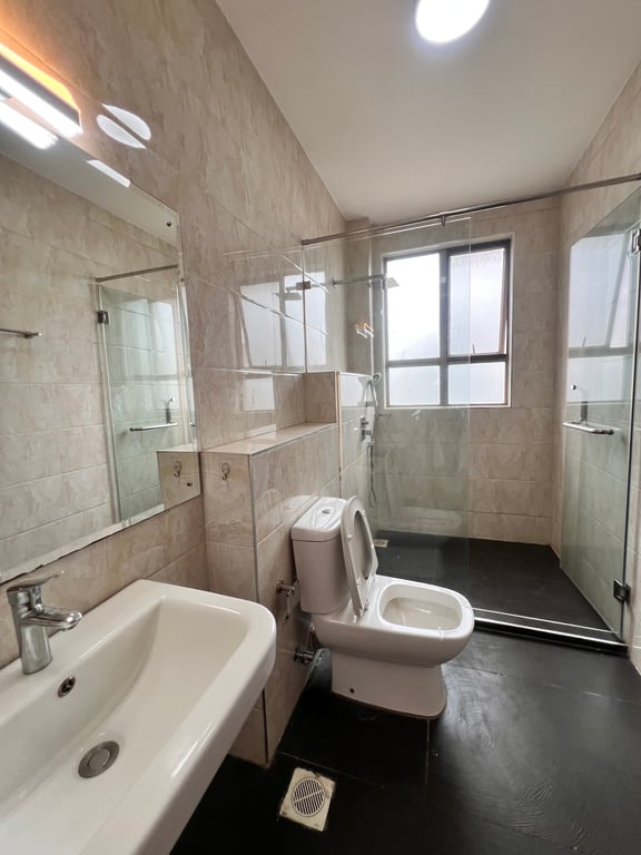 Kileleshwa three bedroom plus dsq to let