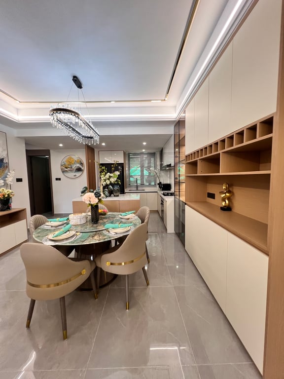 LAVINGTON LUXURIOUS THREE BEDROOM APARTMENT FOR SALE