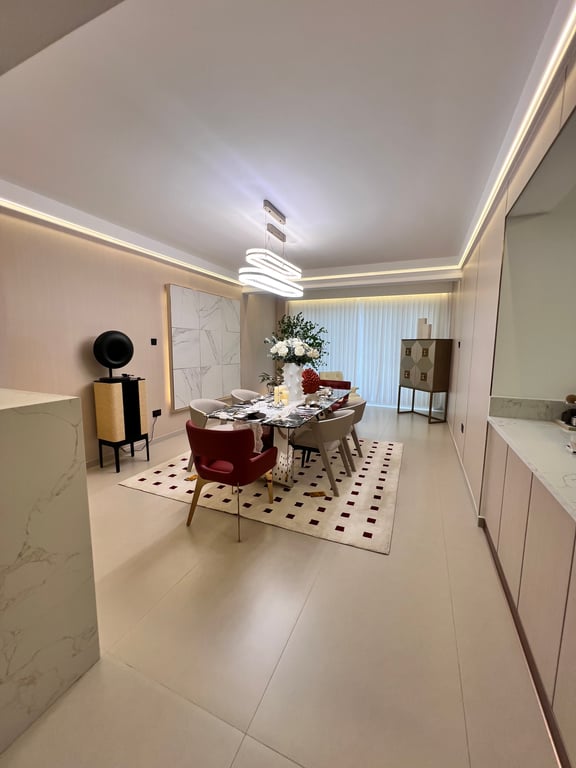 KILIMANI LUXURIOUS SIX BEDROOM APARTMENT FOR SALE