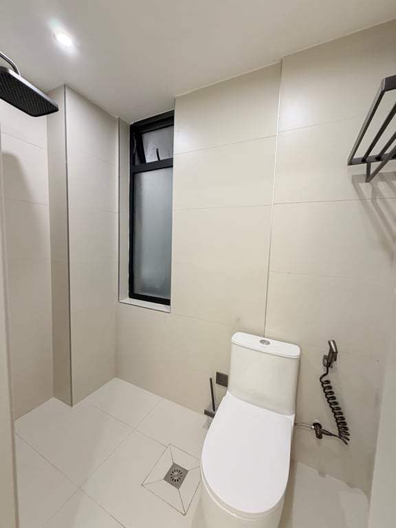 EXECUTIVE ONE BEDROOM APARTMENT FOR SALE