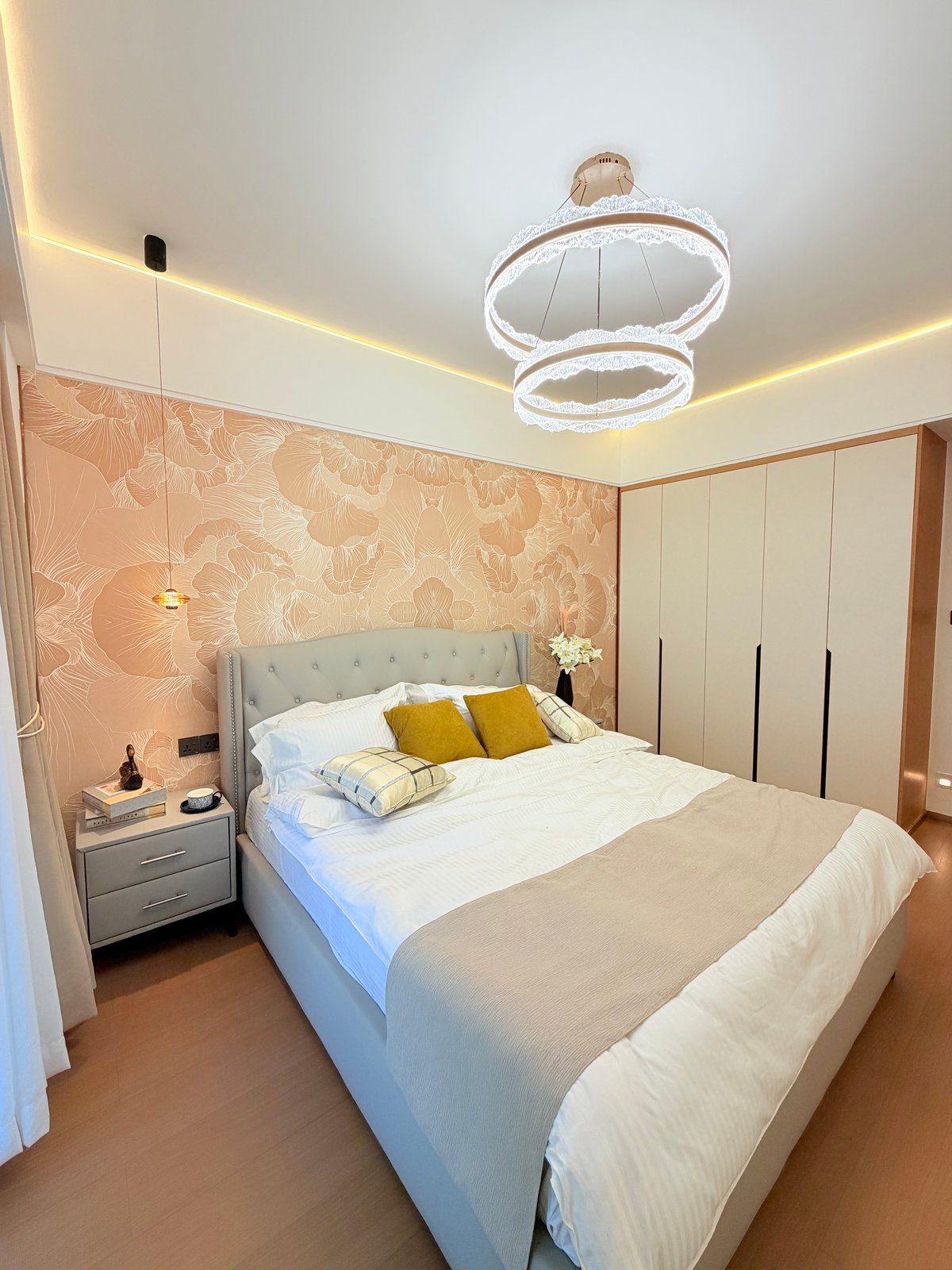 OFF NGONG ROAD TWO BEDROOM APARTMENT FOR SALE