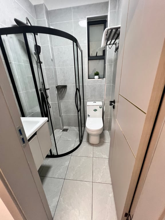 LUXURIOUS THREE BEDROOM APARTMENT PLUS STUDY FOR SALE