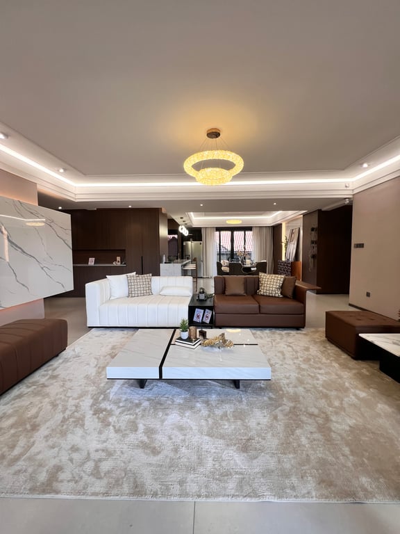 KILIMANI LUXURIOUS FIVE BEDROOM APARTMENT FOR SALE