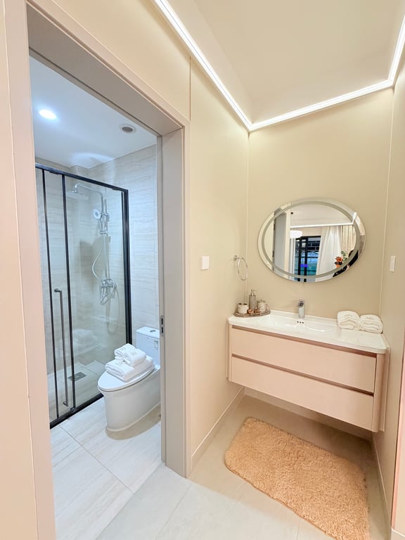 LUXURIOUS ONE BEDROOM APARTMENT FOR SALE