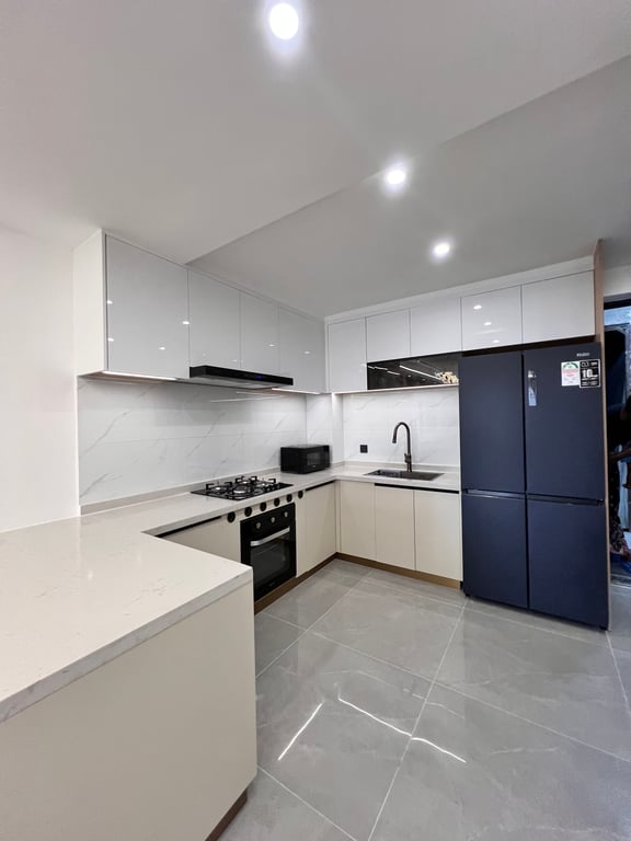 LAVINGTON RIARA ROAD LUXURIOUS THREE BEDROOM FOR SALE