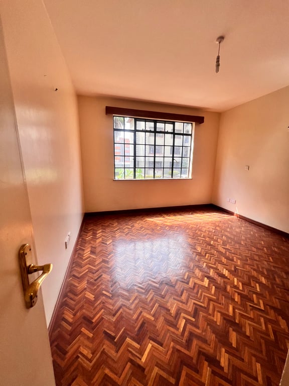 KILIMANI THREE BEDROOM PLUS A DSQ FOR RENT