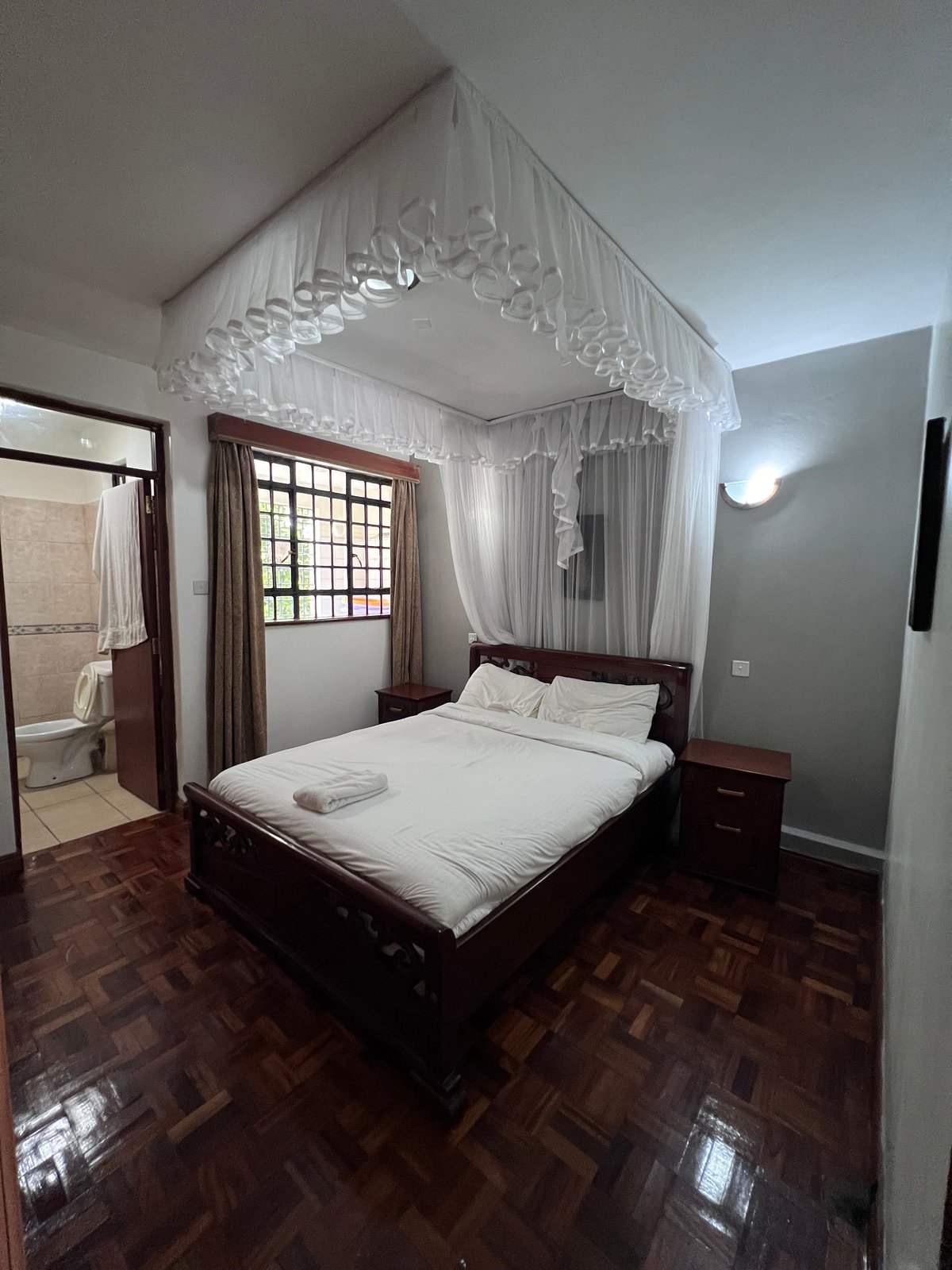 READY THREE BEDROOM APARTMENT FOR SALE
