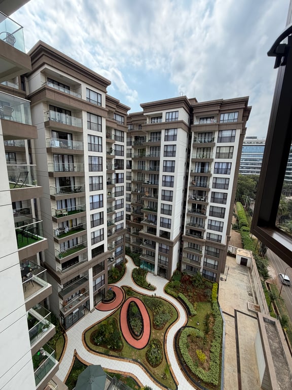 Executive three bedroom apartment to let off Riverside Drive