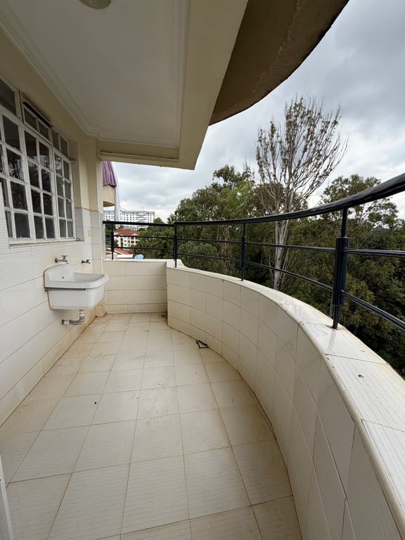 EXECUTIVE THREE BEDROOM PLUS A DSQ FOR SALE IN LAVINGTON