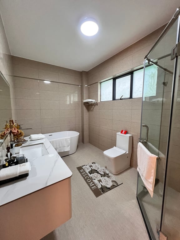 KILIMANI LUXURIOUS FOUR BEDROOM APARTMENT PLUS DSQ FOR SALE