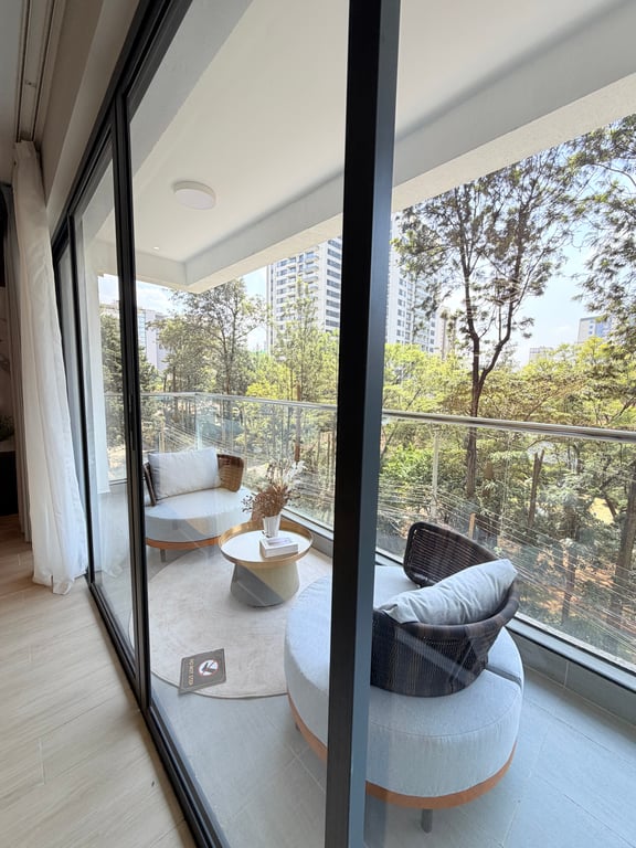 KILIMANI FIVE BEDROOM APARTMENT PLUS A DSQ FOR SALE