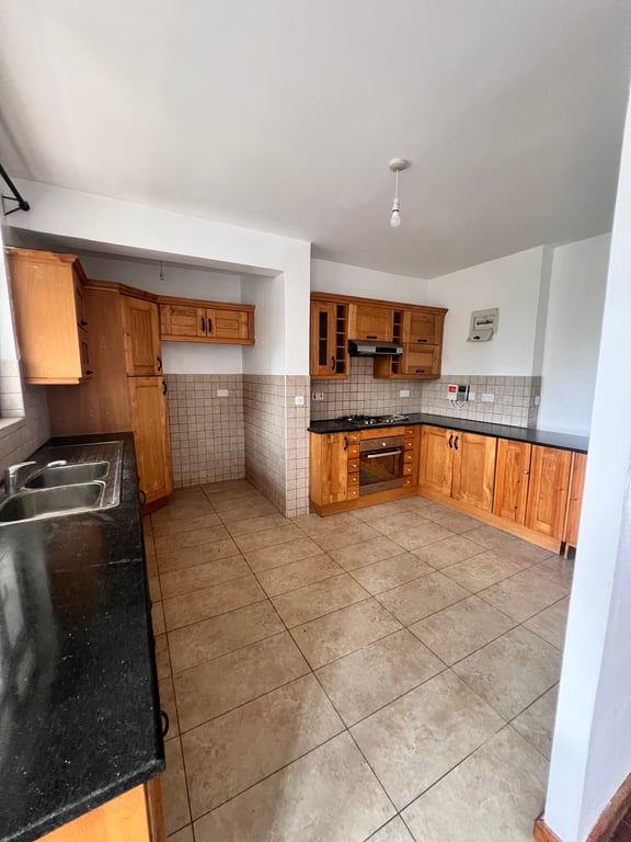 Kilimani three bedroom to let