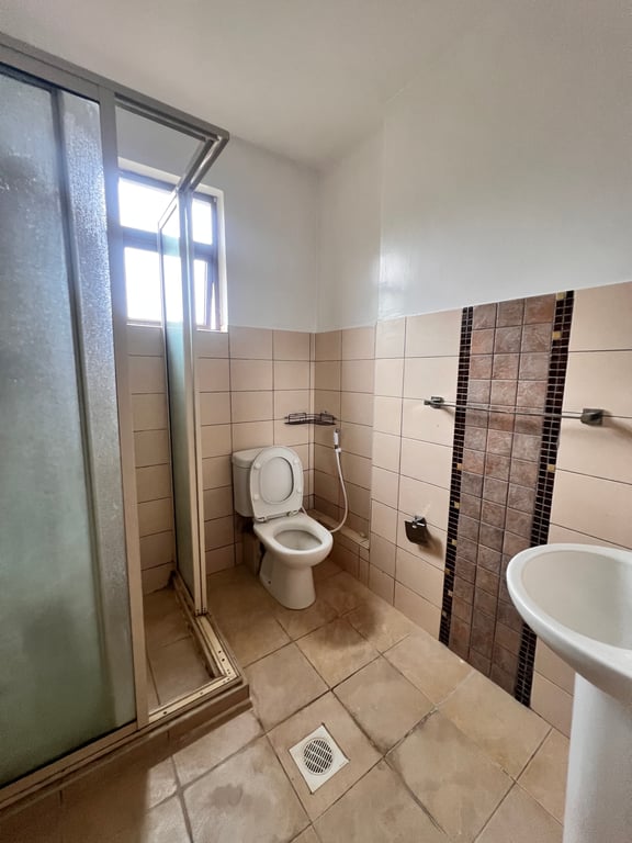 Kilimani three bedroom to let