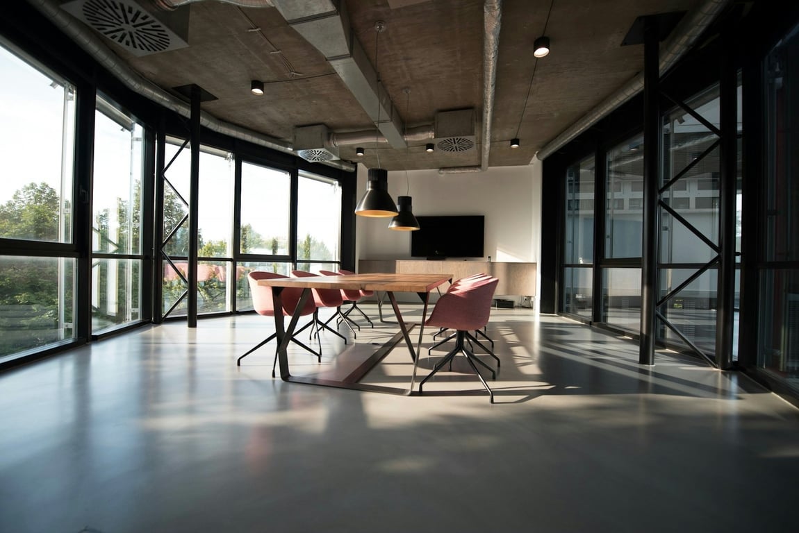 Modern workspace for structured content operations