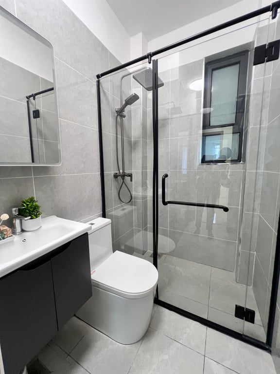 LUXURIOUS THREE BEDROOM APARTMENT FOR SALE