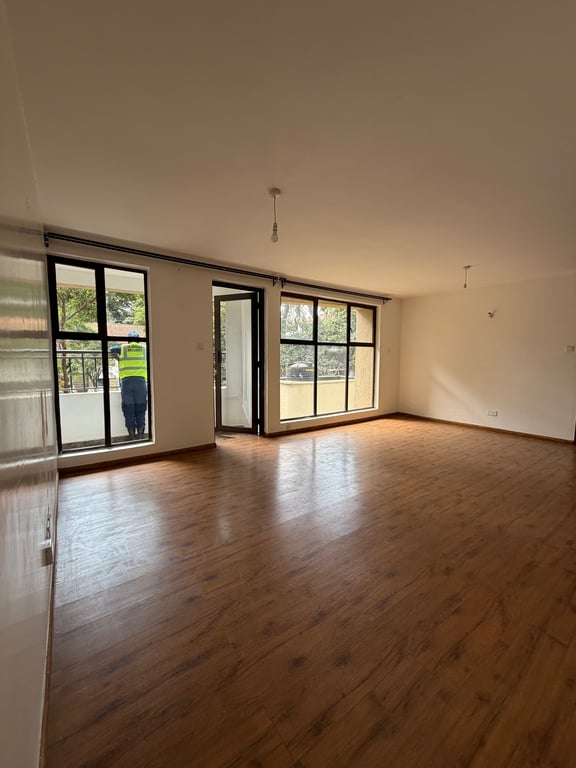Two bedroom apartment to let off Riverside Drive