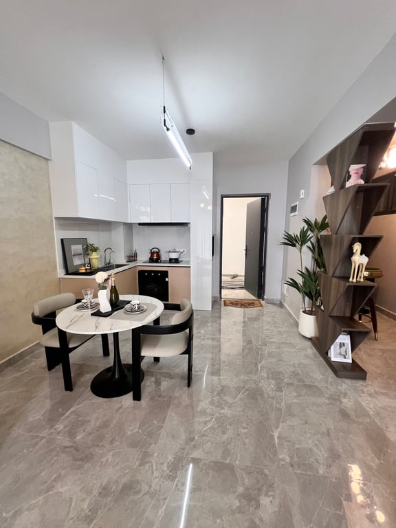 LAVINGTON OFFPLAN ONE BEDROOM APARTMENT FOR SALE