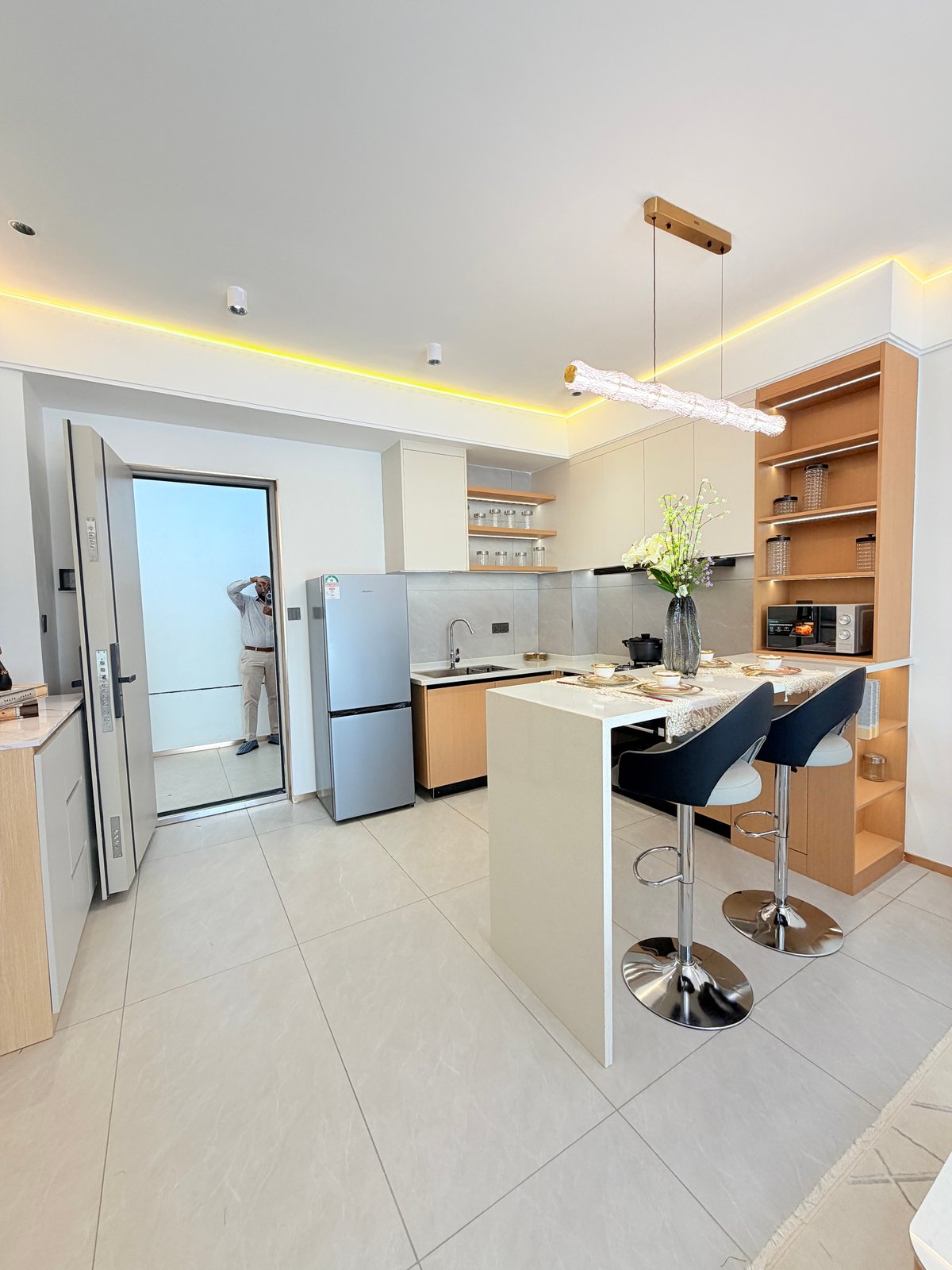 OFF NGONG ROAD EXCLUSIVE TWO BEDROOM APARTMENT FOR SALE
