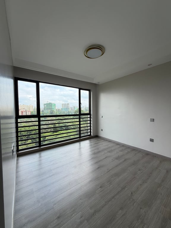 Executive three bedroom apartment to let off Riverside Drive