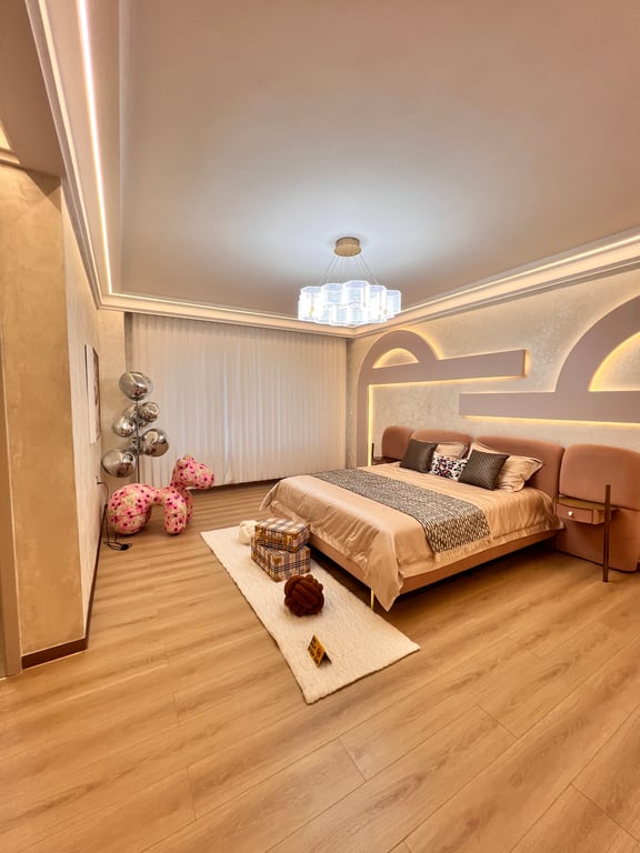 KILIMANI LUXURIOUS SIX BEDROOM APARTMENT FOR SALE