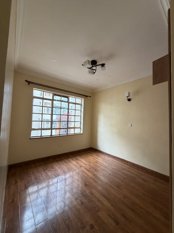 EXECUTIVE THREE BEDROOM PLUS A DSQ FOR SALE IN LAVINGTON