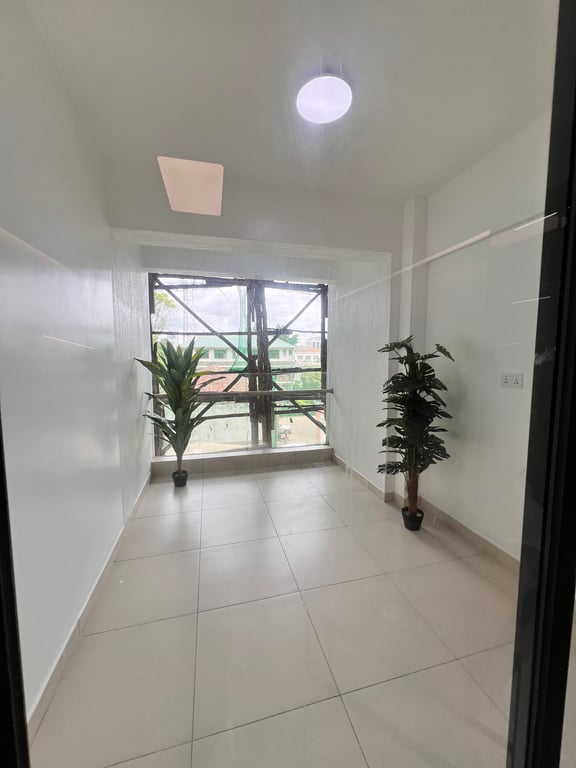 KILIMANI EXECUTIVE THEEE BEDROOM APARTMENT FOR SALE