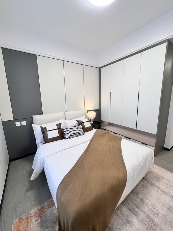 LUXURIOUS THREE BEDROOM APARTMENT FOR SALE
