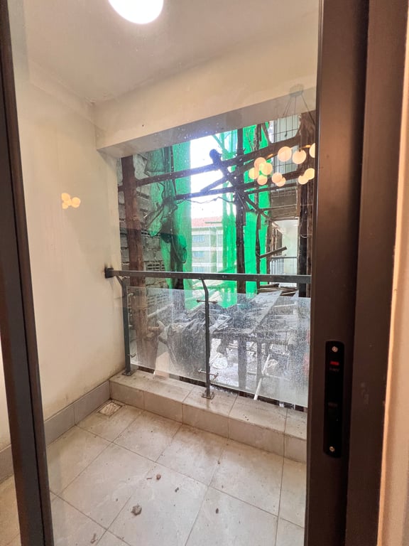 LAVINGTON OFFPLAN ONE BEDROOM APARTMENT FOR SALE