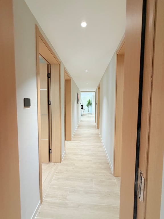 KILIMANI FIVE BEDROOM APARTMENT PLUS A DSQ FOR SALE