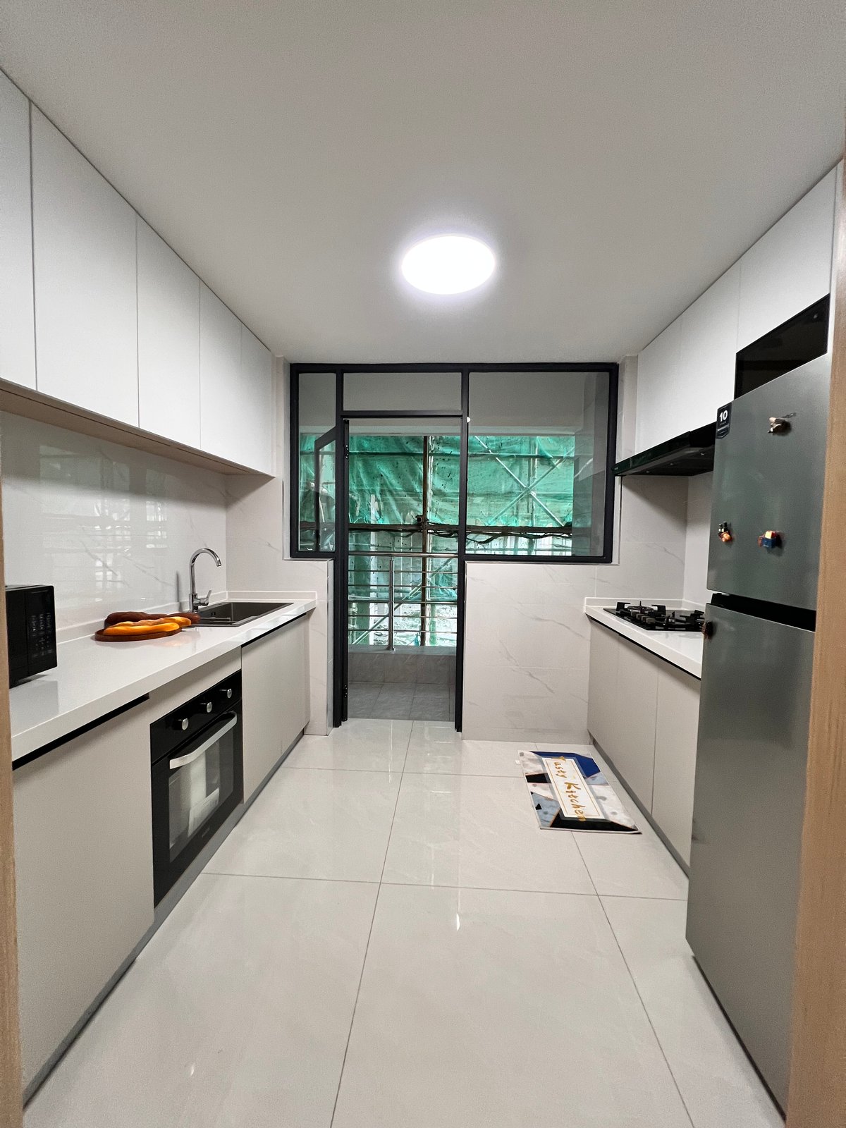 EXQUISITE TWO BEDROOM APARTMENT PLUS A DSQ FOR SALE