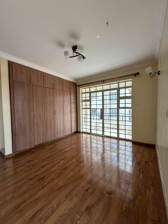 EXECUTIVE THREE BEDROOM PLUS A DSQ FOR SALE IN LAVINGTON