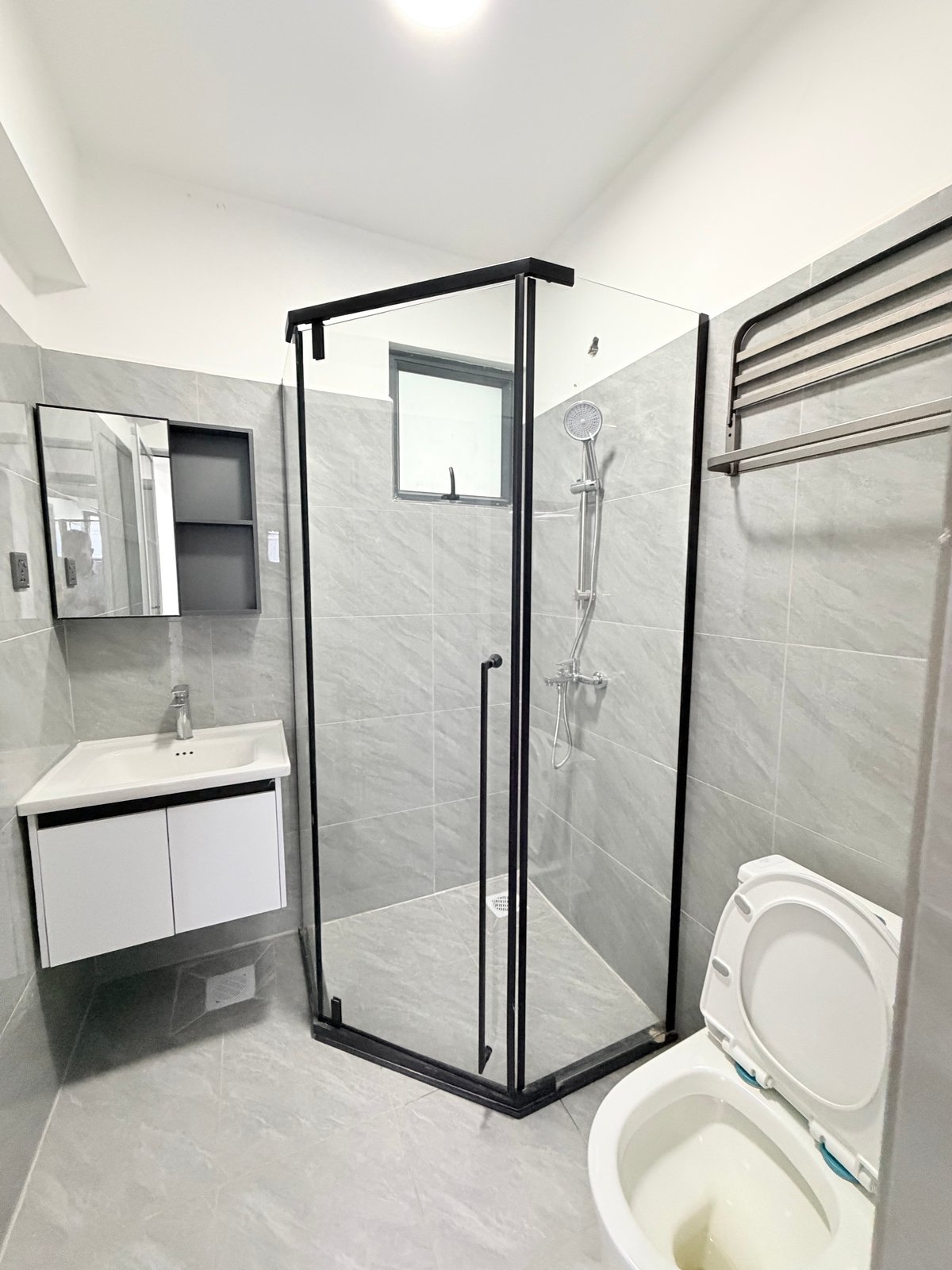 KILIMANI TWO BEDROOM APARTMENT FOR SALE