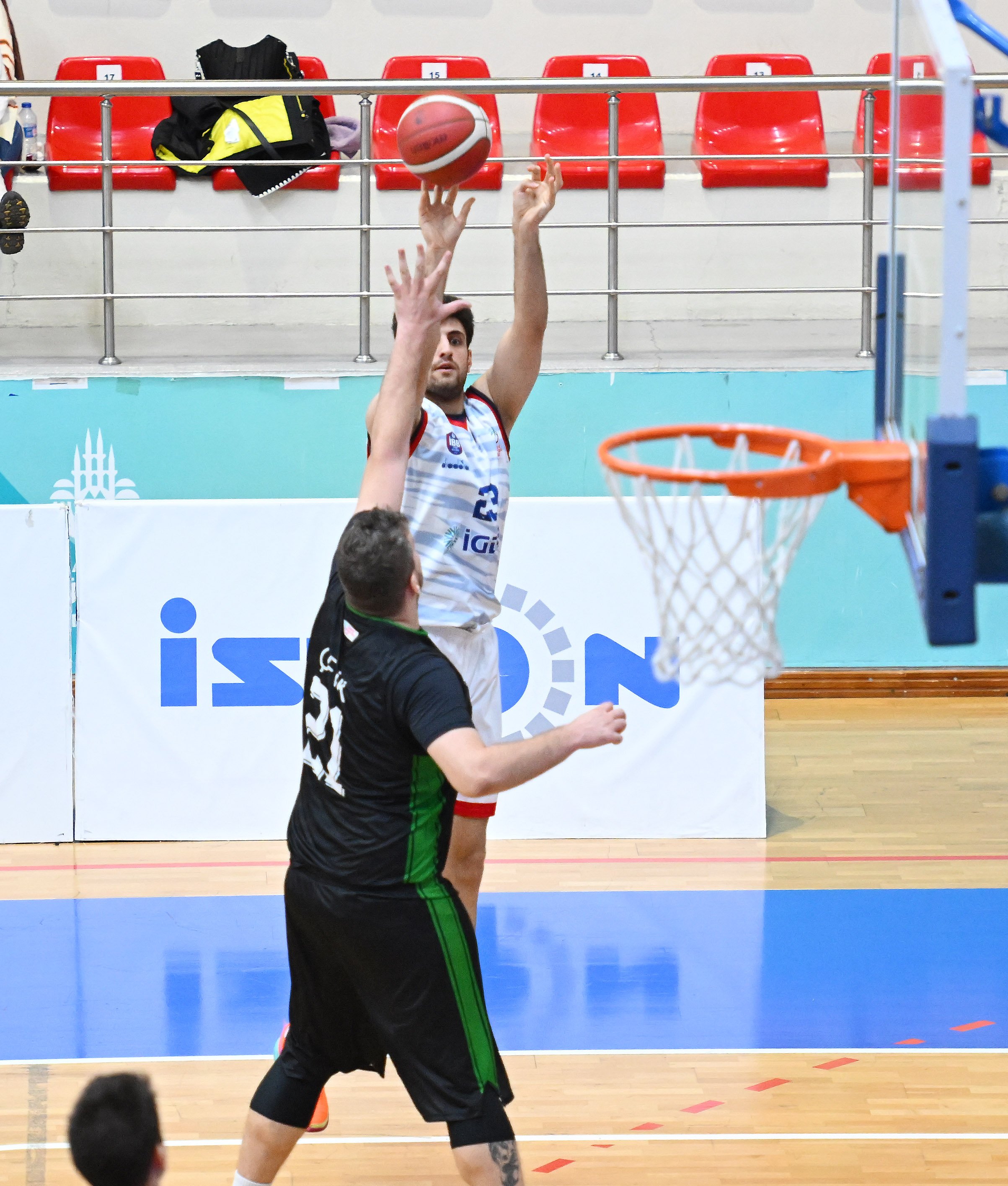 Basketbol | İBB Spor Kulübü - Bornova Belediyesi: 64-61!