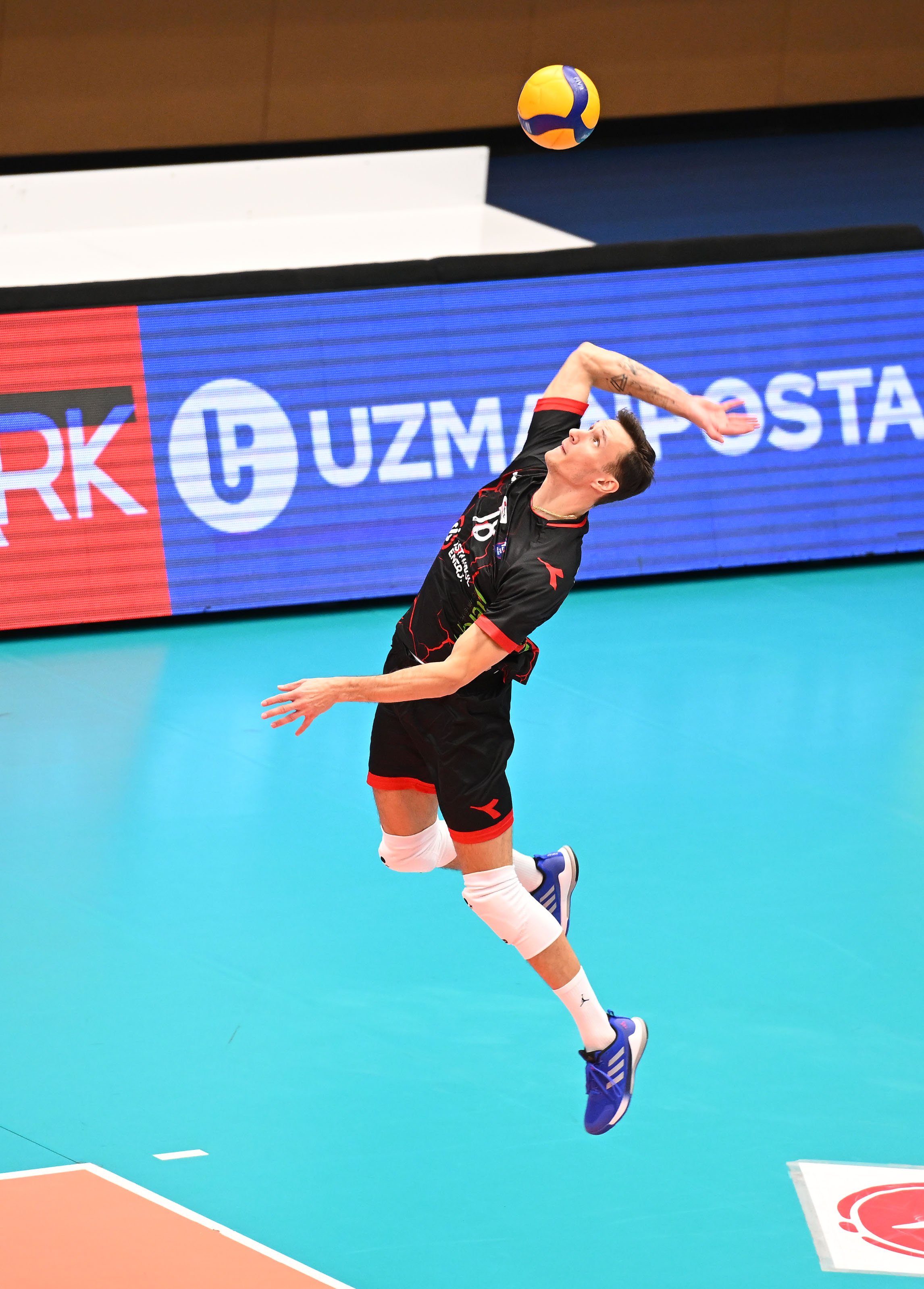 Erkek Voleybol Takımımız Gümüşsu Gümüşhane maçını 3-1 kazandı