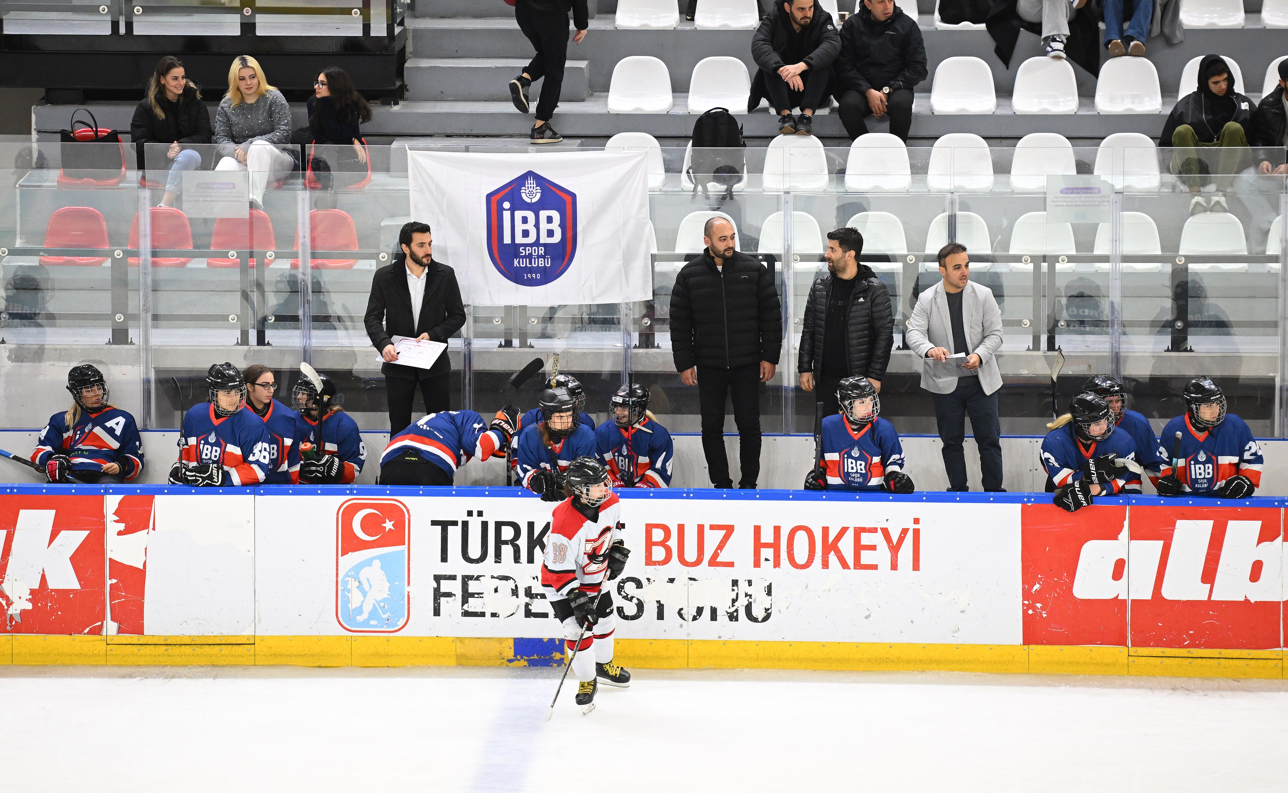 Kadın Buz Hokeyi | Zeytinburnu Bld.-  İBB Spor Kulübü: 2-11