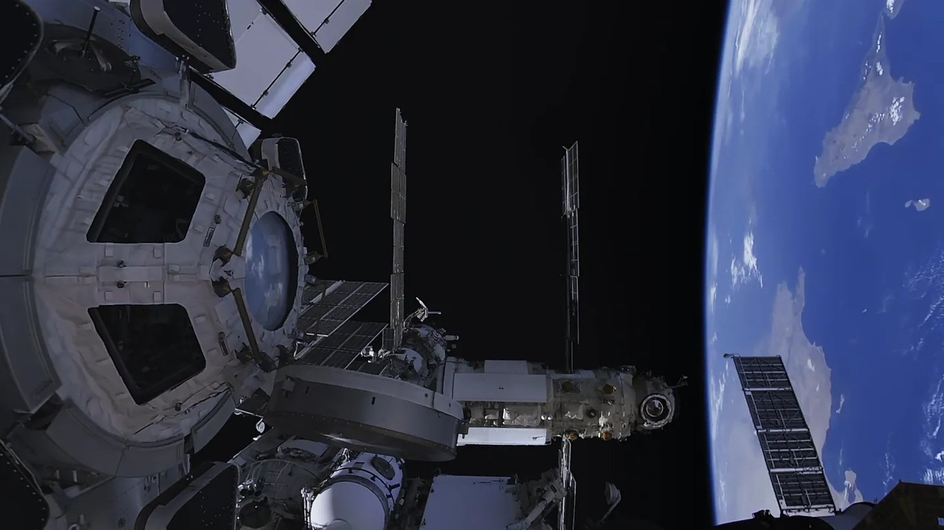 Space Explorers Ultimate Edition — Screenshots, screen 1 of 5