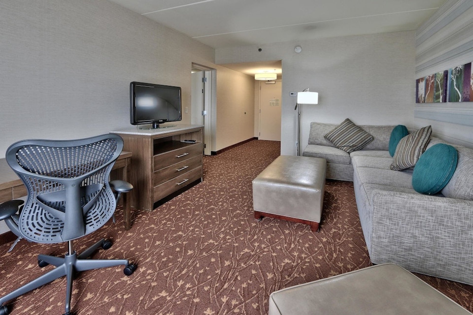 King Suite Living Area