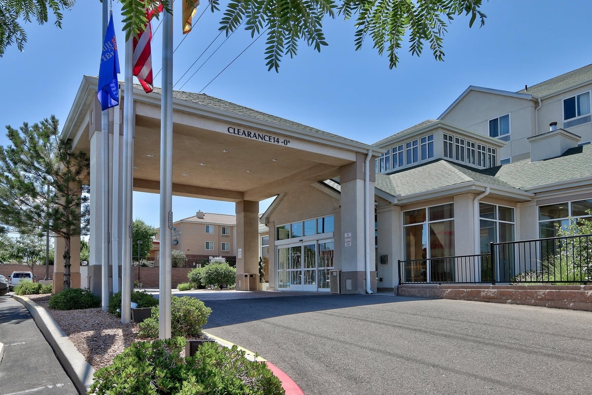 Hotel Exterior | Hilton Garden Inn Albuquerque/Journal Center