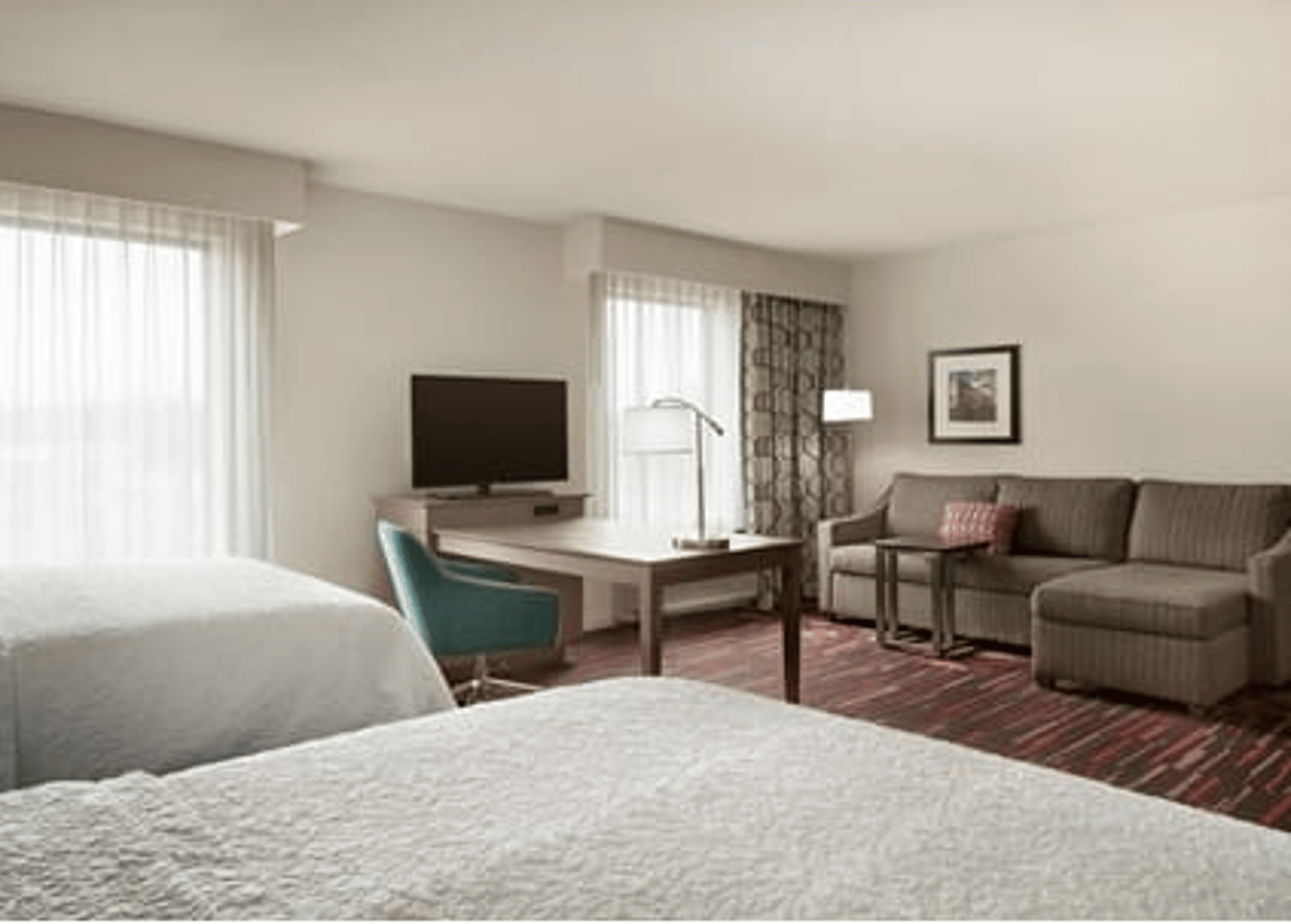 Screenshot_2019-03-27 Hampton Inn and Suites Alton Illinois Hotel(2).png