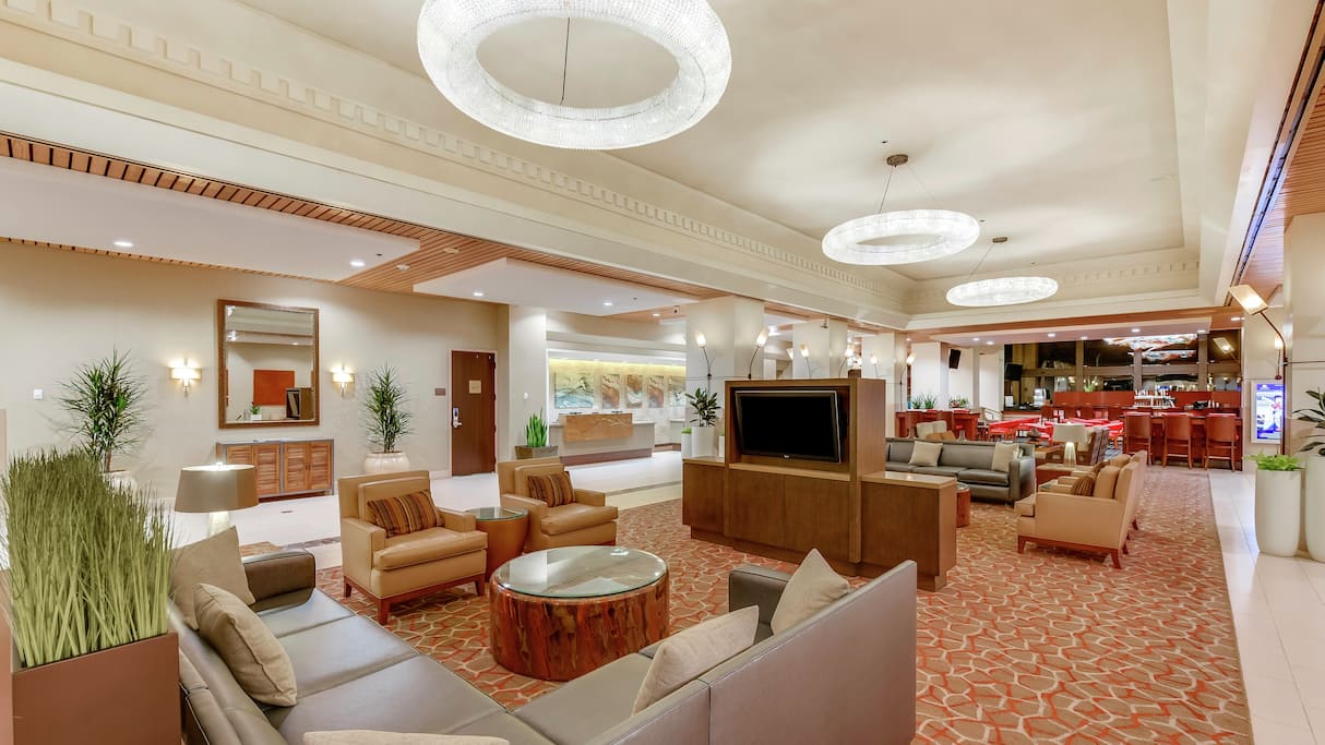 Lobby Area | Hotel Fera Anaheim, a DoubleTree by Hilton Hotel