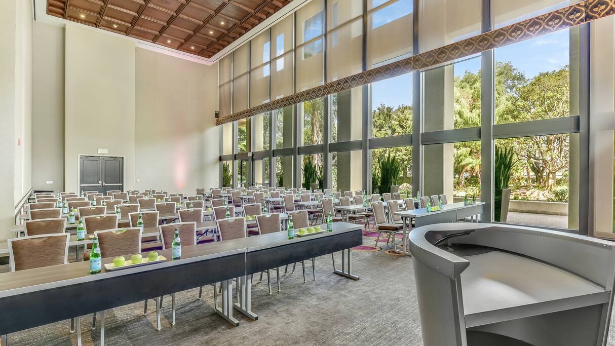 Meeting Space | Hotel Fera Anaheim, a DoubleTree by Hilton Hotel
