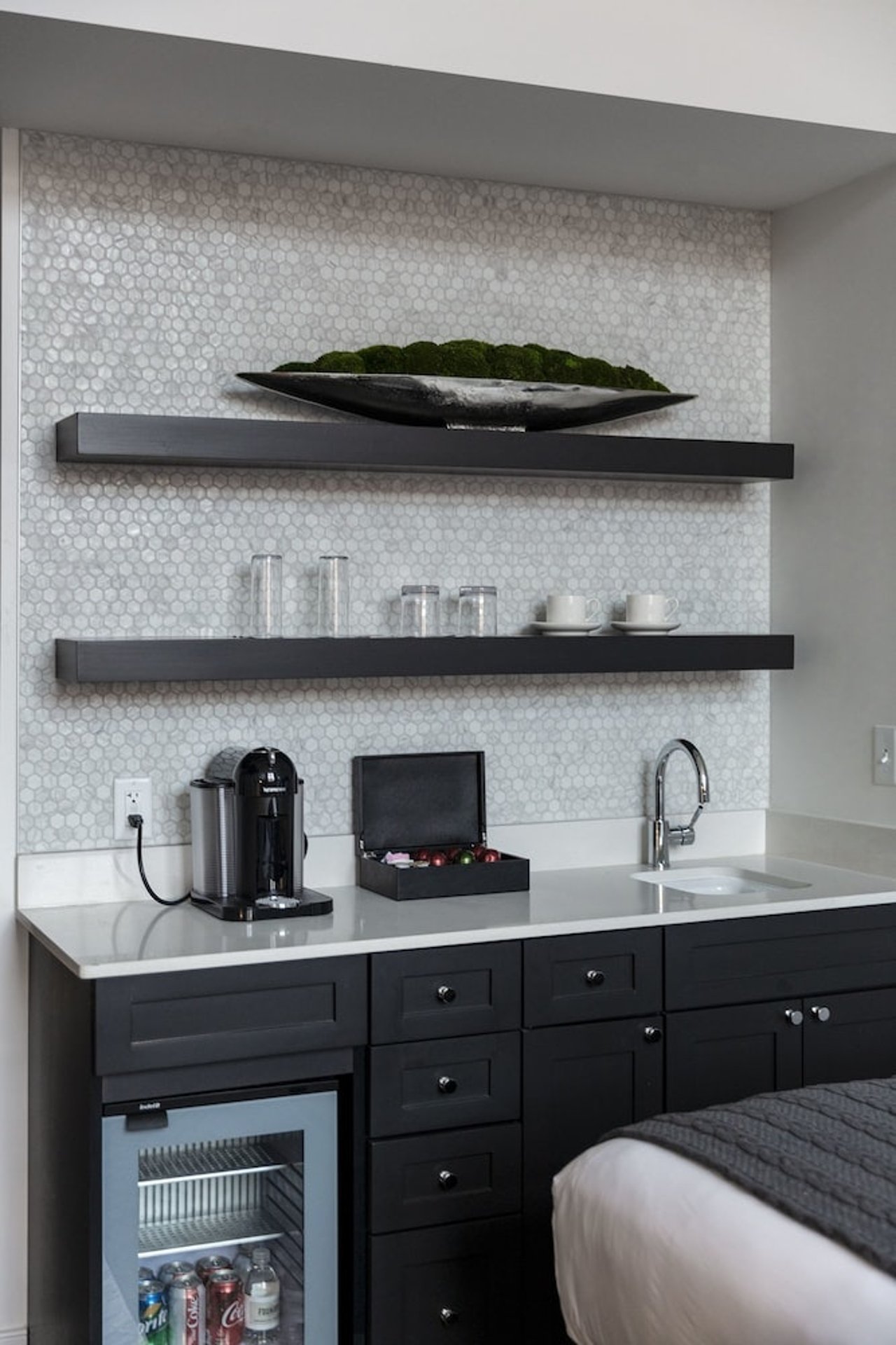 Wet bar